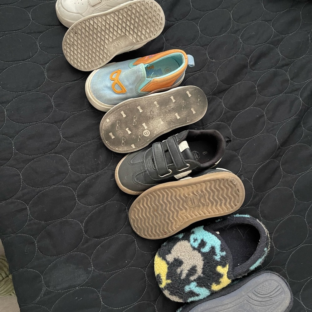 4 toddler shoes size 8, blippi, Zara, Dino - Picture 2 of 4
